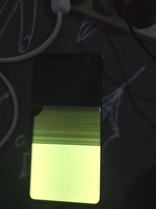 Samsung s10 zbity wyswietlacz