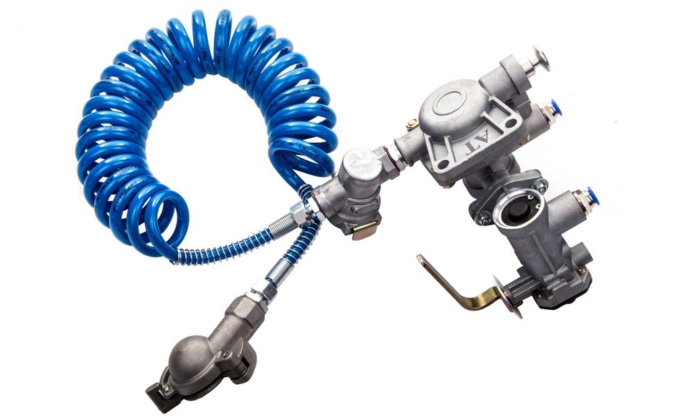 Zestaw hamulców przyczepy D-35 D-732 na przednią oś TEKALAN