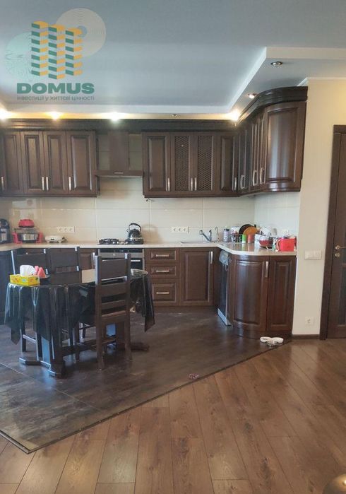 Продам 3- комн ЖК "Вернисаж", Таирова! Переуступка, есть балкон!