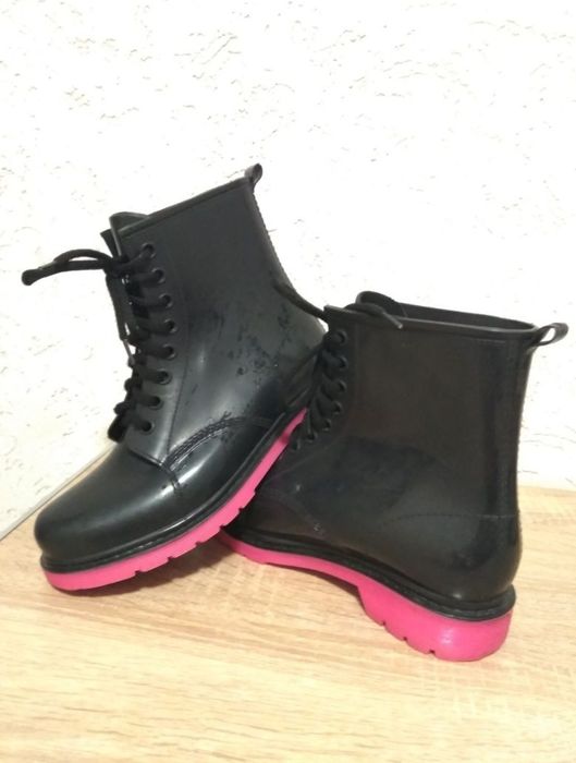 Резиновые ботиночки 40 р