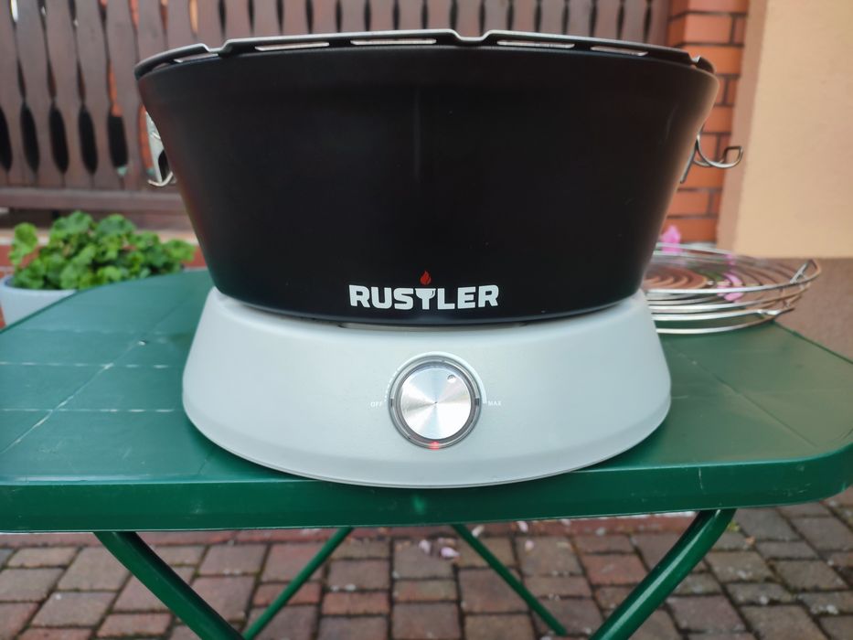 Grill bezdymny kempingowy na brykiet/węgiel