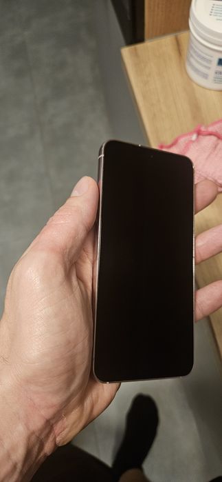 Samsung galaxy s23 biały