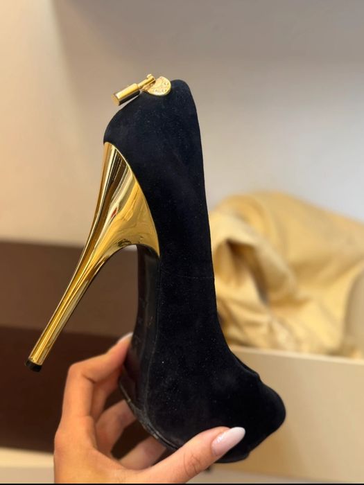 Sapatos Louis Vuitton