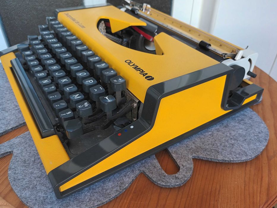 Máquina de escrever Olympia