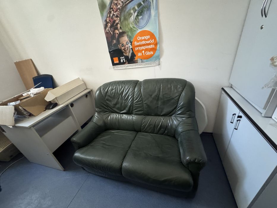 Sprzedam kanapę ciemnozielona