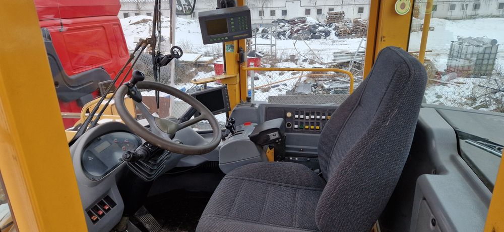 Ładowarka VOLVO L120E 2002r