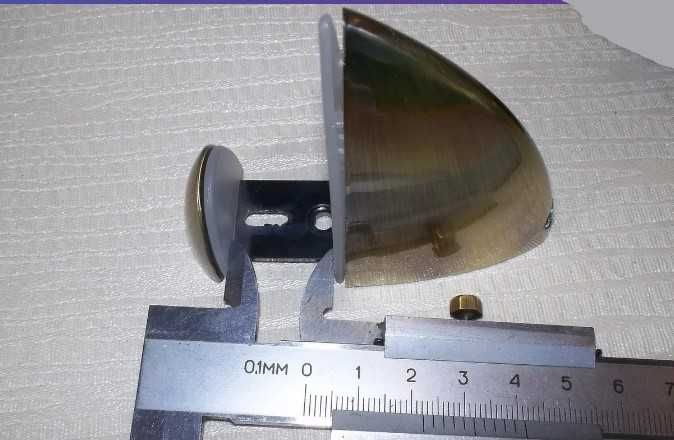 Для ПОЛИЦІ - тримач ПЕЛІКАН 100 х 70 х 38 мм. НОВИЙ. Під бронзу.