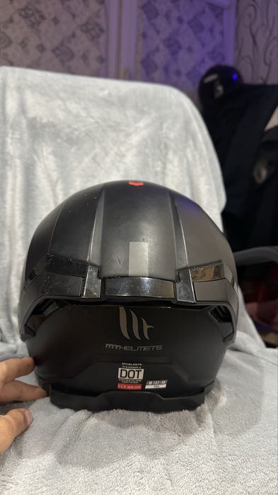 mt helmets thunder 4