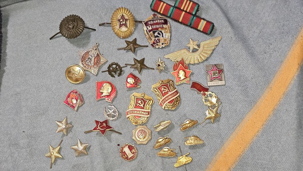 Значки ссср и разное другое