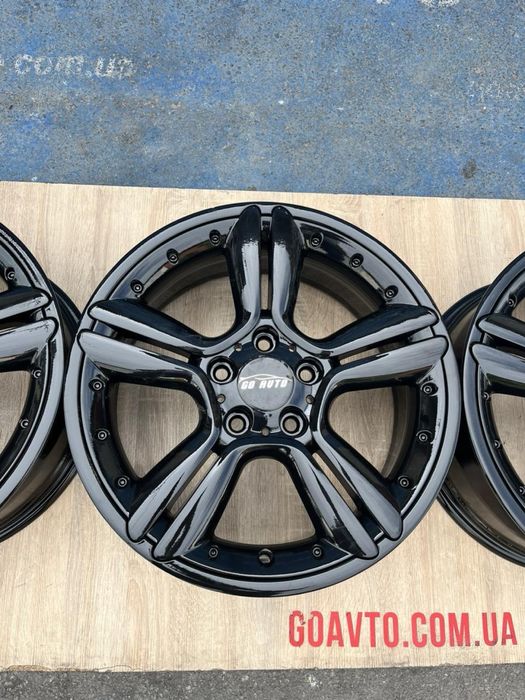 Goauto диски Minicoper 5/120 r18 et52 7,5j dia72,6 в чорному кольорі