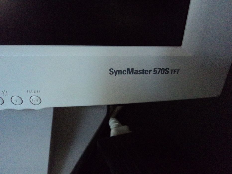 Monitor Samsung SyncMaster 570 S TFT