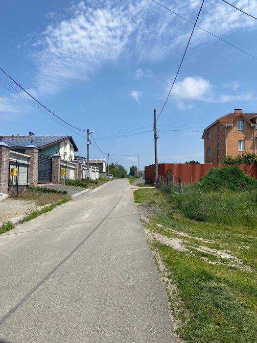 Продам ділянку 15соток під забудову, с.Бобриця.Бучанський р-н.Газ, електрика, асфальт.