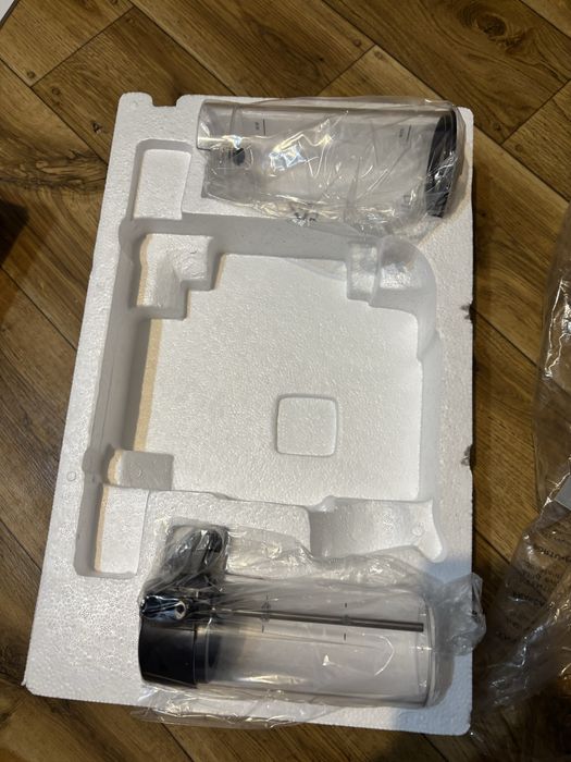 Ekspres do kawy Delta Q Mini MilkQool – NOWY