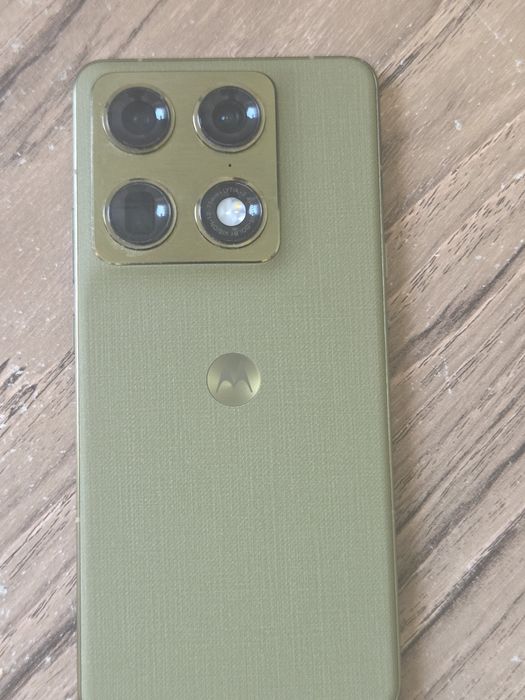 Motorola signature