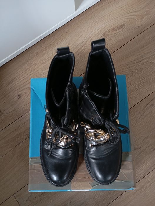 Trepy damskie Guess czarne roz. 39