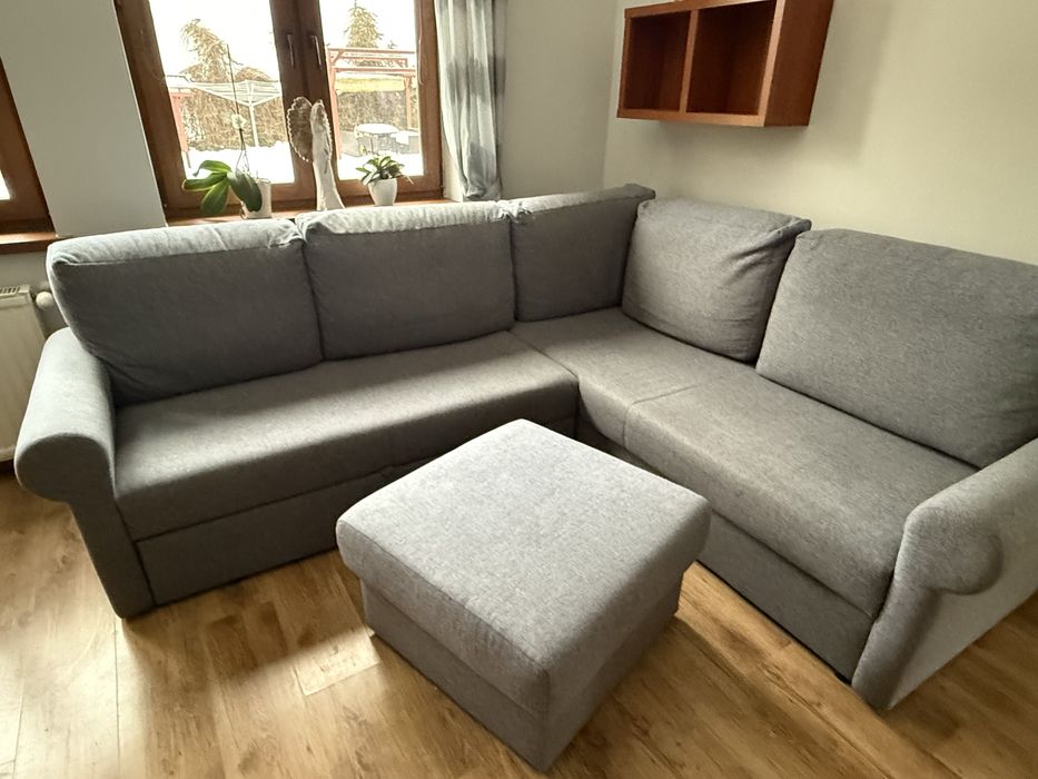 Sprzedam narożnik z  pufą