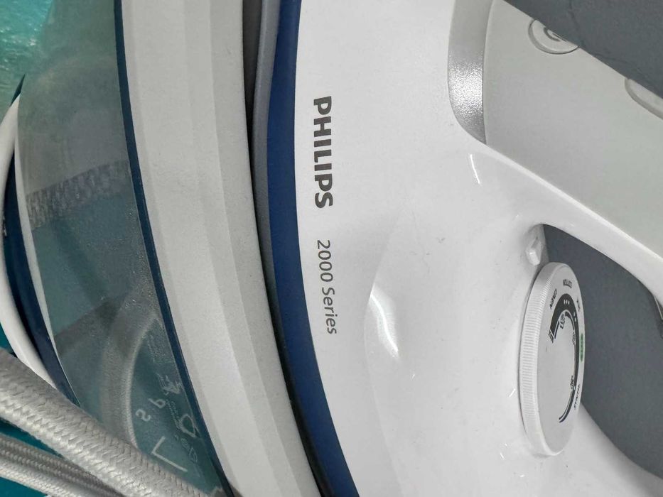 Ferro de engomar Philips 2000 Series