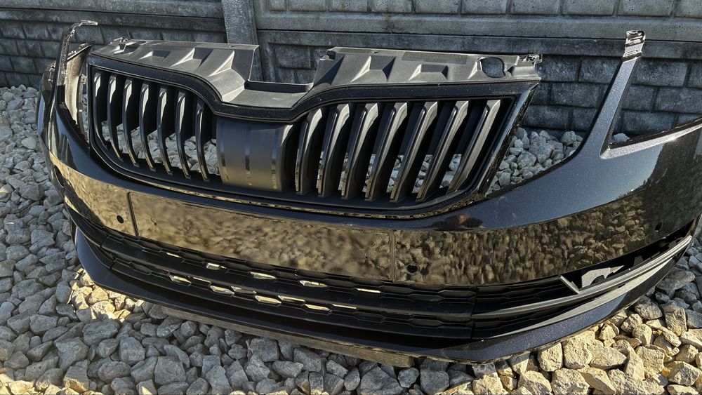 Zderzak przedni 4xParktronic Skoda Octavia 3 III 5E0 17- FL lift LF9R