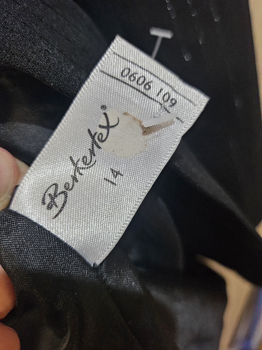 (1235) Marynarka damska r.XL Berkertex
