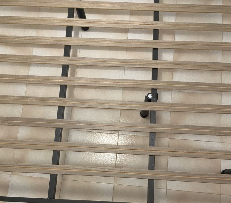 Colchão plkolin +estrado com 6 pés