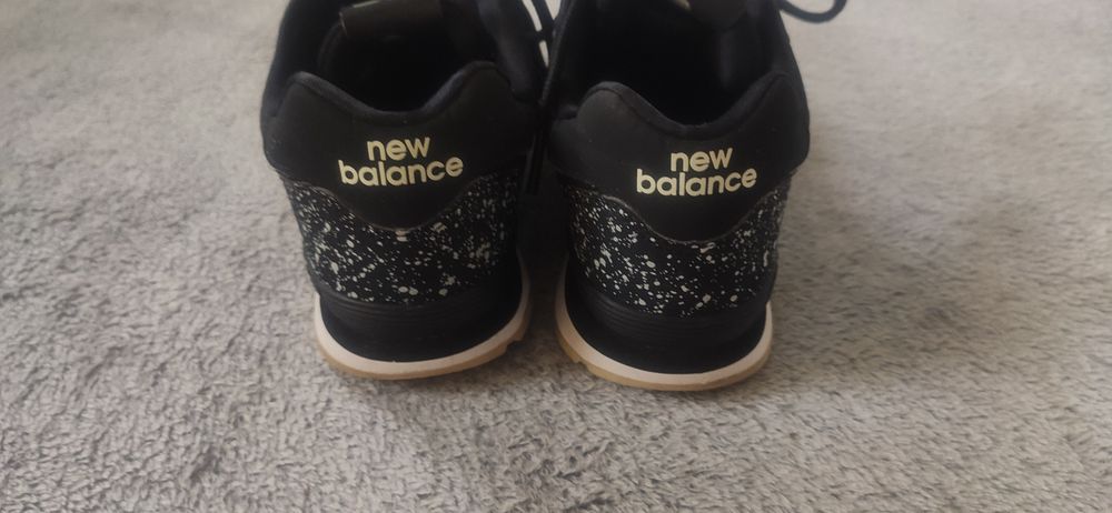 Czarne sneakersy New Balance 574 świecą w ciemności rozm 37.5