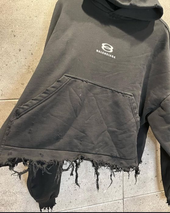 Худі Balenciaga distressed