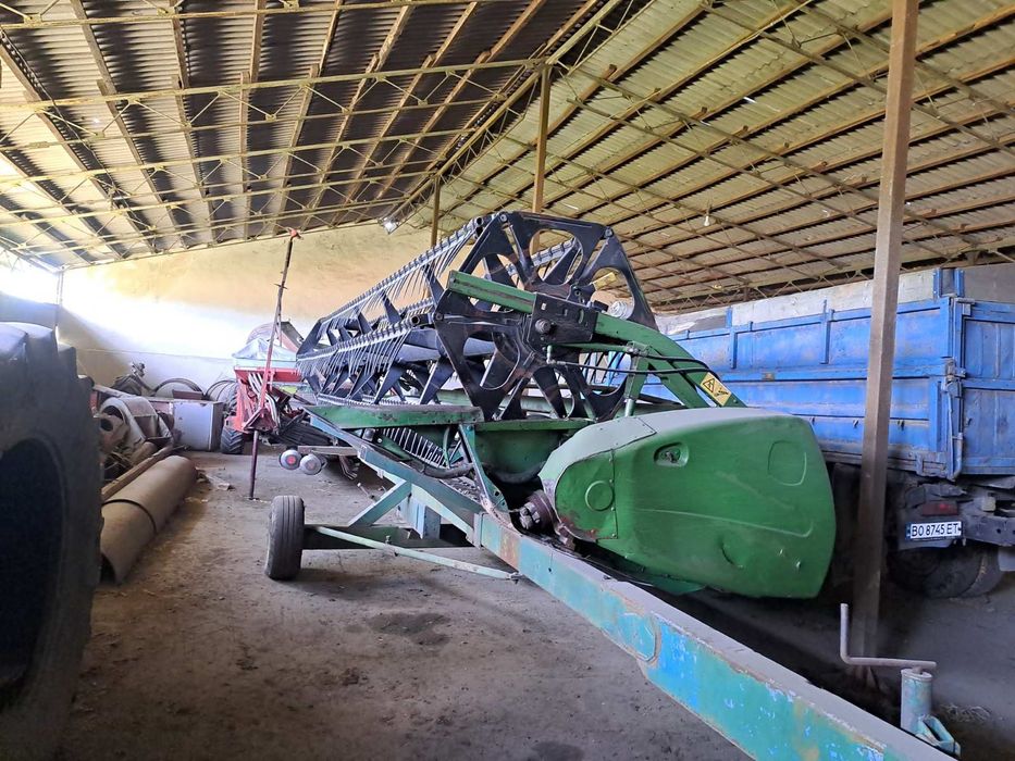 Жатка жниварка john deere 622r 6.7м