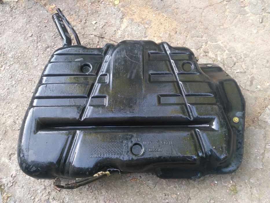 Бак топливный Nissan P10