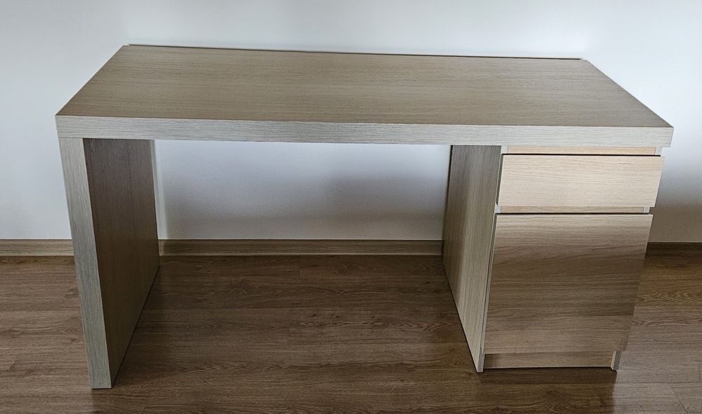 Sprzedam biurko MALM Ikea