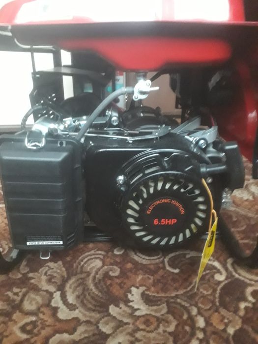 Генератор бензиновый.