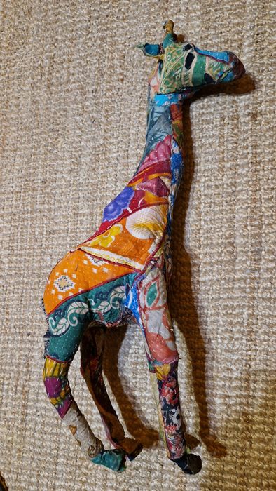 Girafa decorativa em tecido