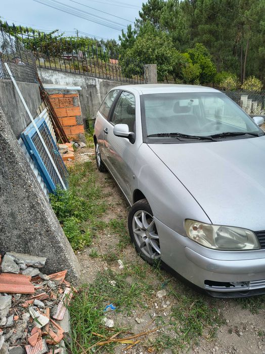 Vendo SEAT Ibiza 1.9 comercial