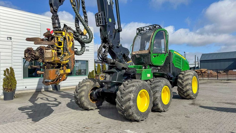 Harwester John Deere 1270E rok 2013
