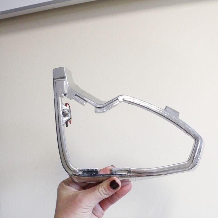 6503 Ramka lusterka prawe Honda Goldwing GL1500