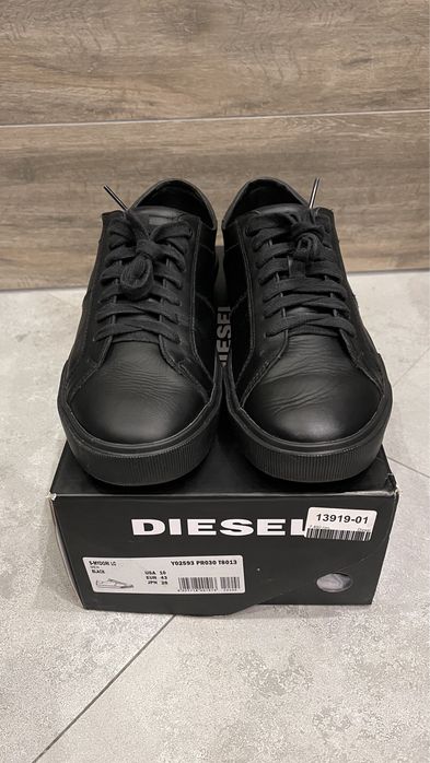 Продам майже нові кеди/ кросівки Дизель Diesel 43р
