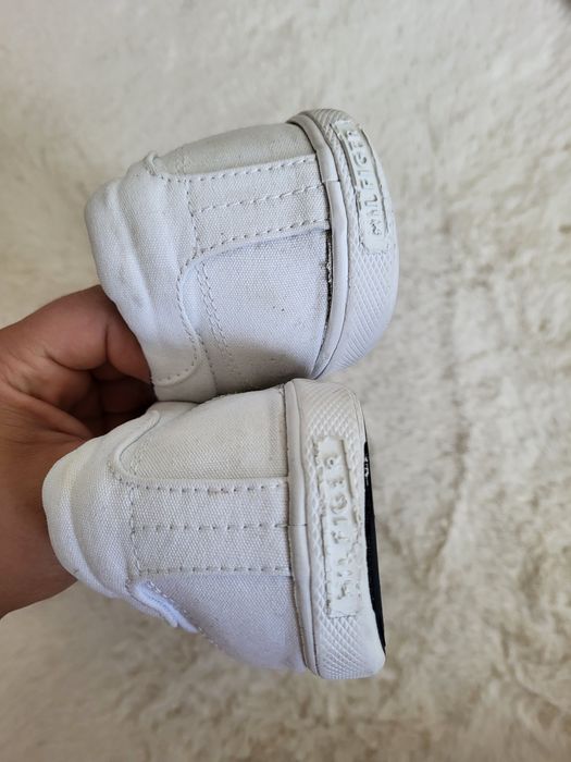 Białe tenisówki Tommy Hilfiger EU44 UK10