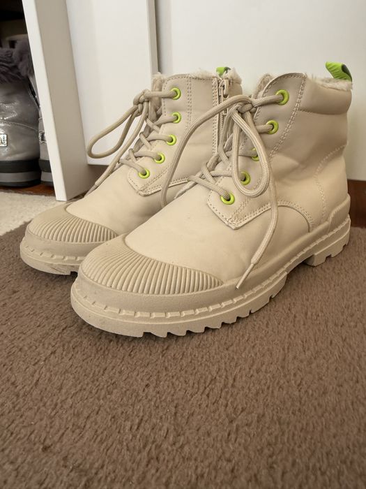 Buty botki zimowe trzewiki ocieplane beżowe r. 34