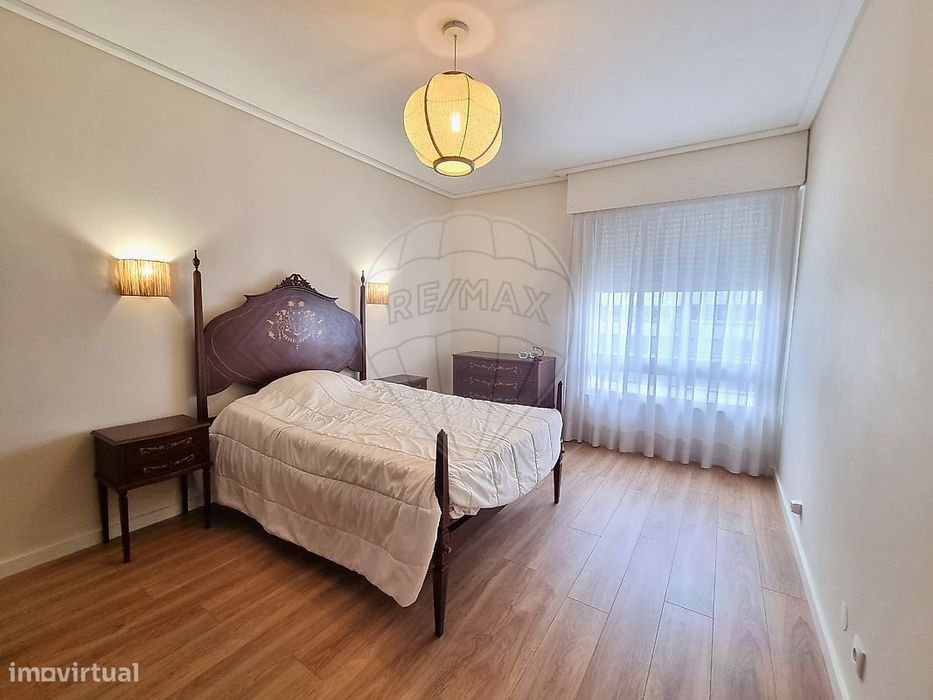 Apartamento T4 para arrendamento