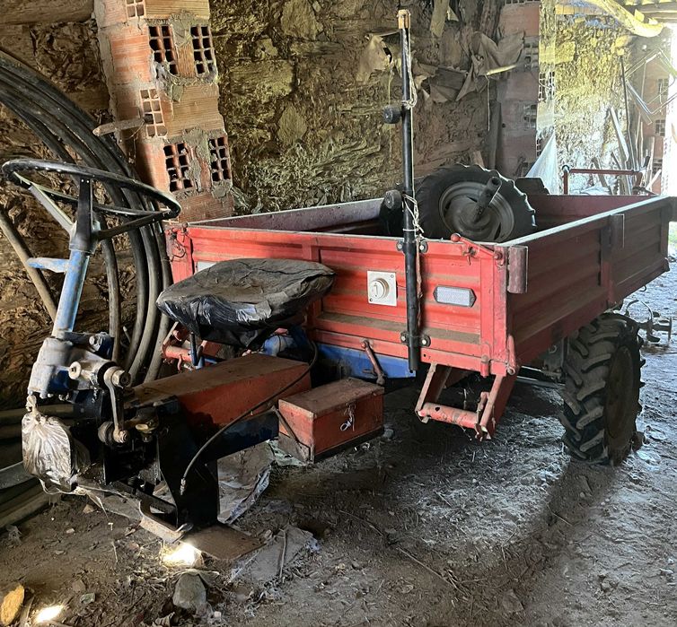 Moto cultivador Lombardini 6LD360, com alfaia e atrelado
