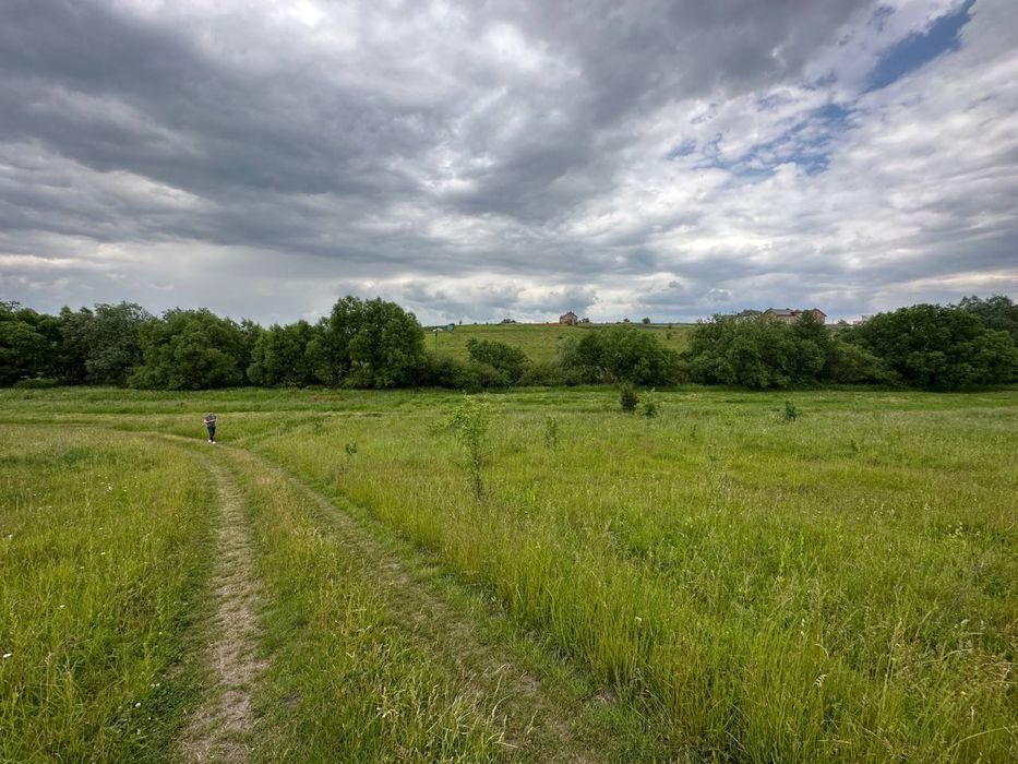 Продаж земельної ділянки в Підгородньому