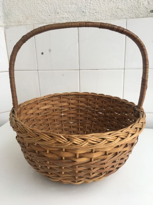 Cesto de Verga de qualidade em excelente estado