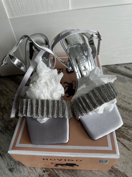 Нові босоніжки ROVIGO, 36 розмір (23,5 см)