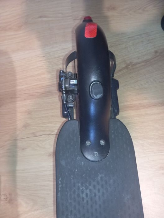 Hulajnoga elektryczna Red Bull Racing 8, 5