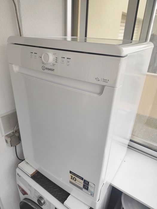 Máquina de Lavar Loiça Indesit D2F HK26 14 Conjuntos