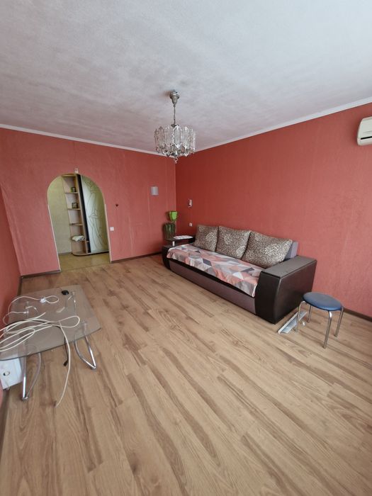 Сдаётся 2к квартира м-н Артема.