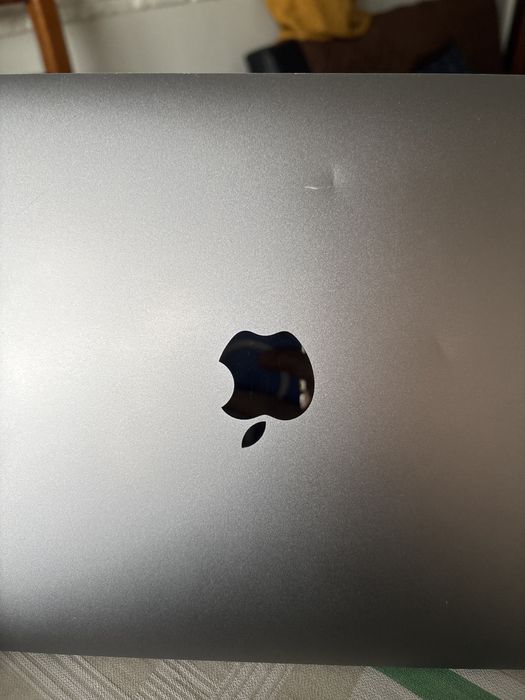 Macbook 12 polegadas (2015), modelo base A1534