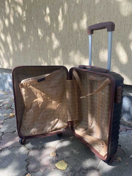 Чемодан S (малый) от Solier / вставки натуральная кожа