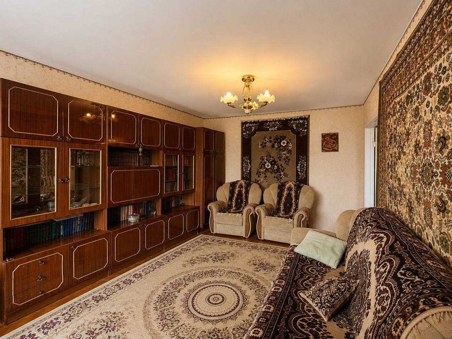 ПРОДАЖ 3-кімнатної квартири в Центрі міста по вул. П`ятницька