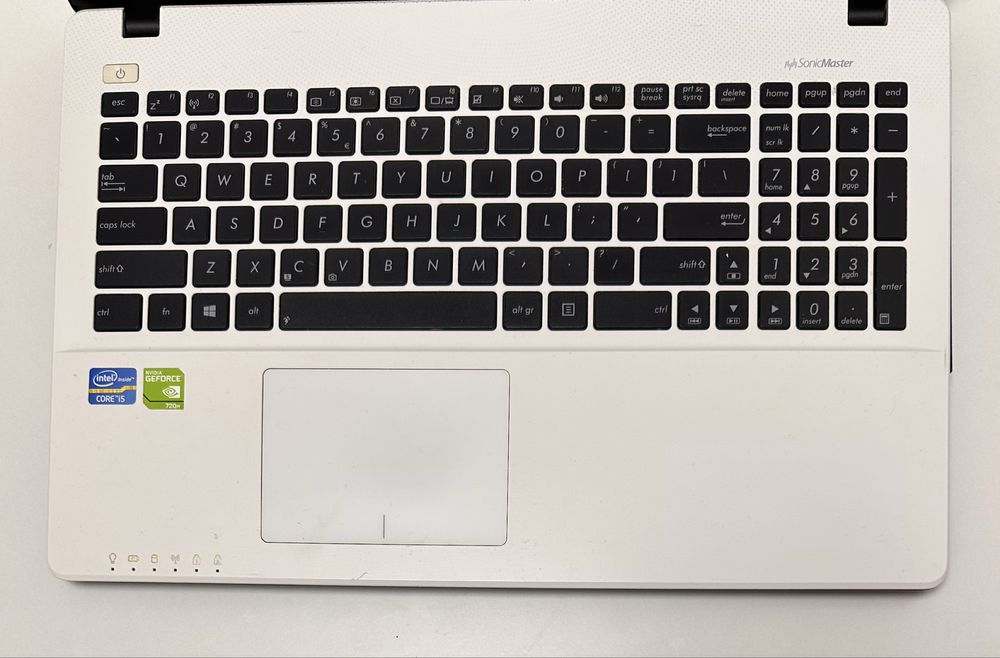 Asus x550c 15.6" 8/1000GB HDD Nvidia 720m 2GB новий акумулятор