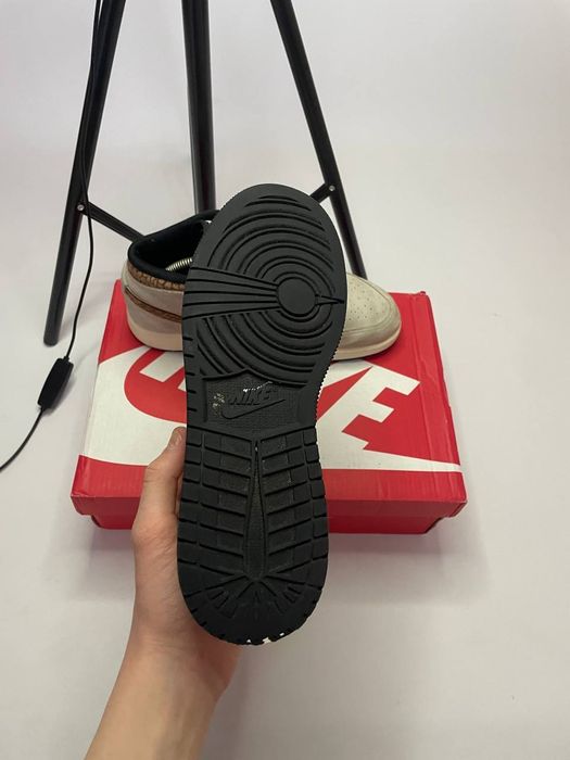 Оригінальні Кроси Nike Air Jordan